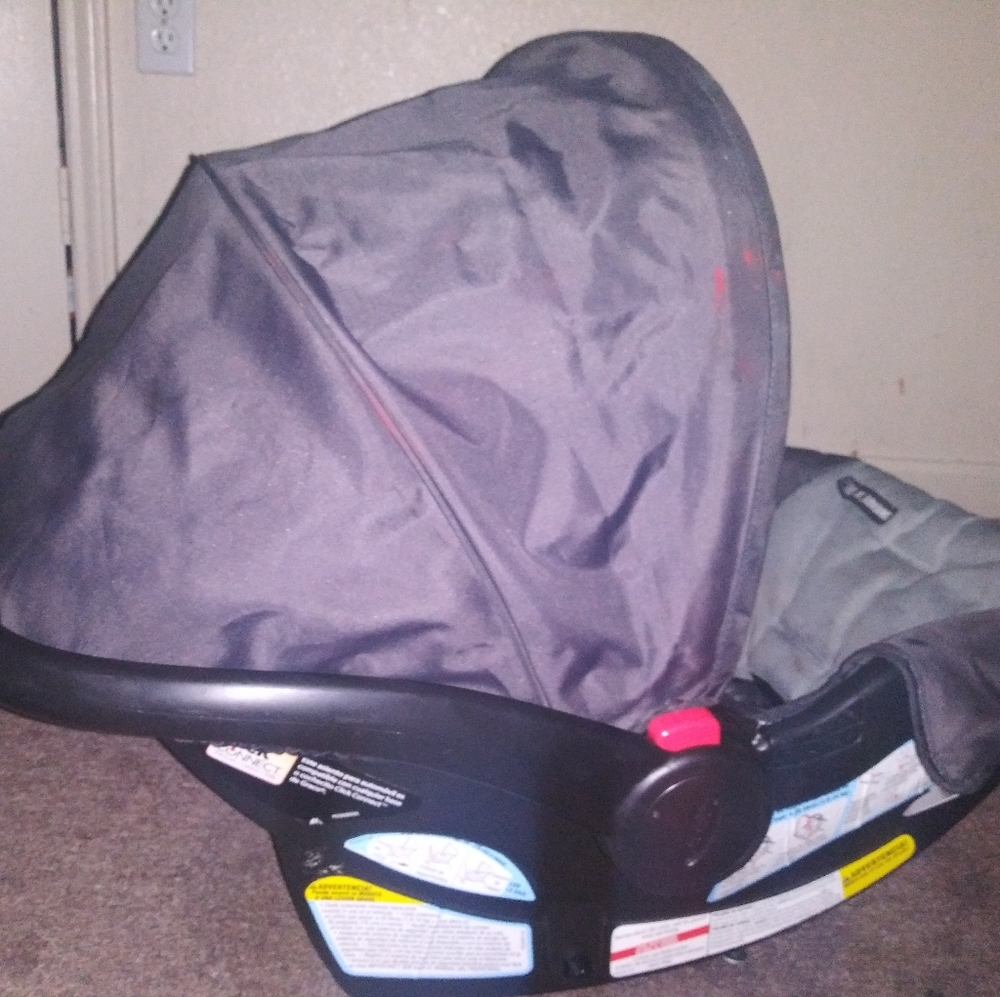 Snugride click-Connect infant Seat